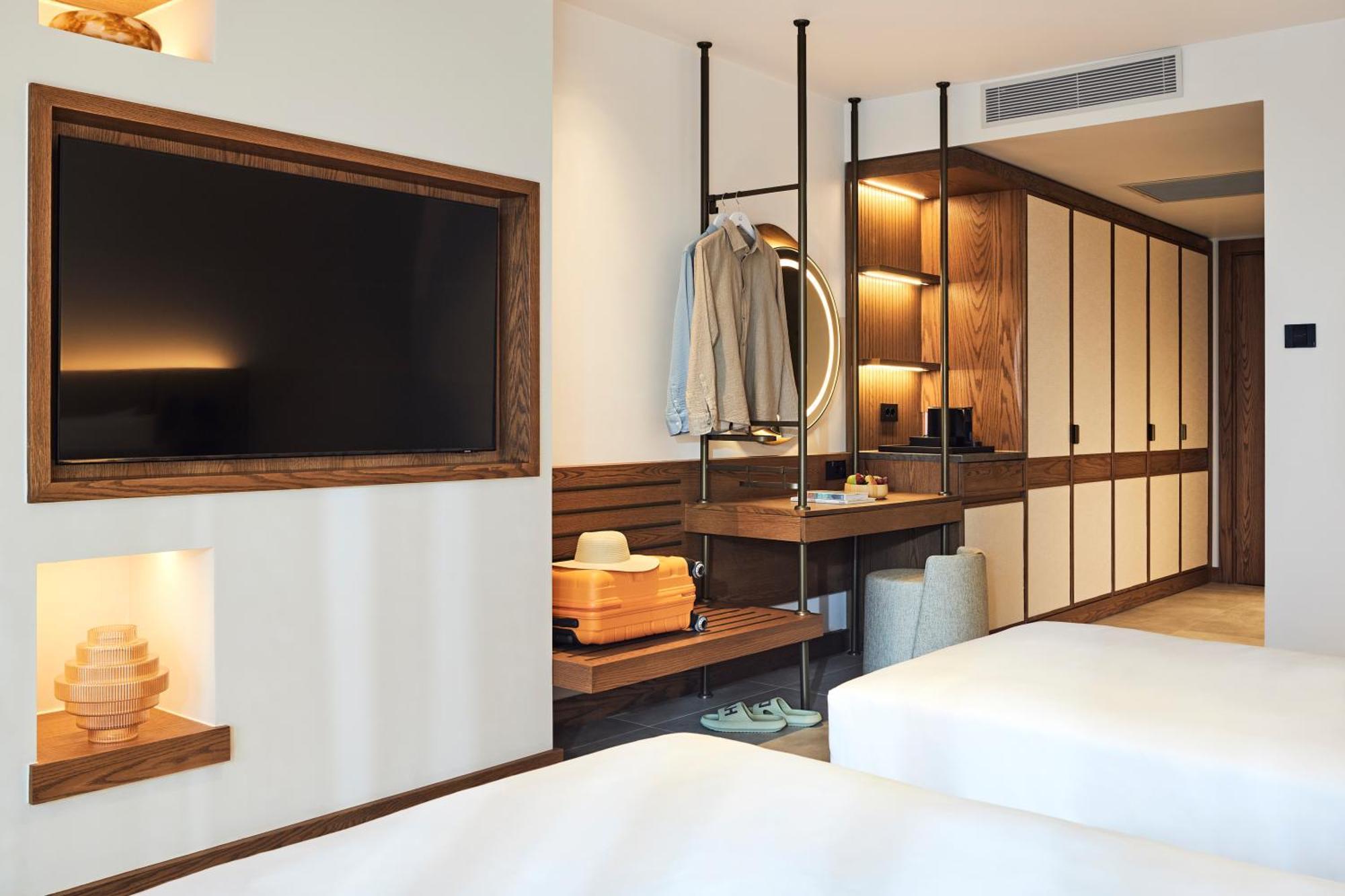 Hyde (adults Only) Hotel 5*